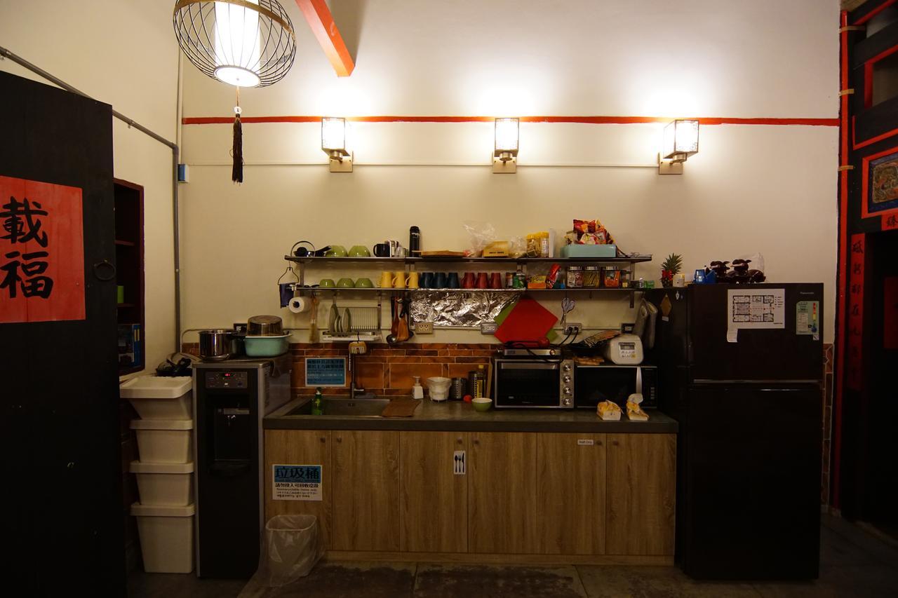 Beishan Old Western Style Hostel Jinning エクステリア 写真